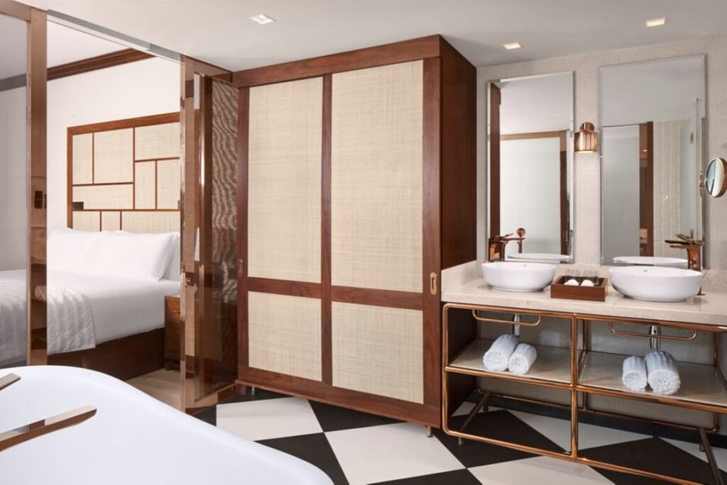 جناح بيتش بليس جونيور (سرير كينج)