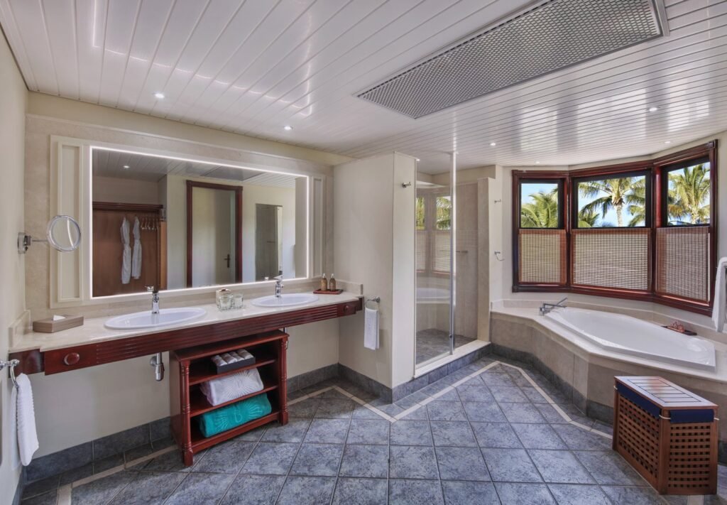 جناح جونيور