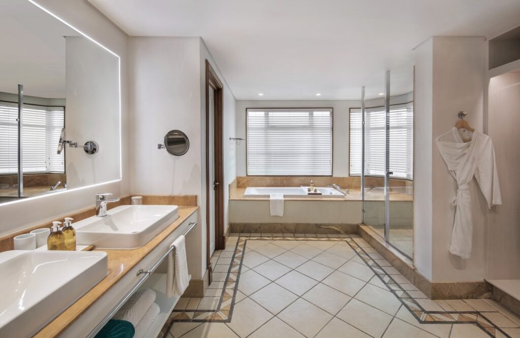 جناح جونيور