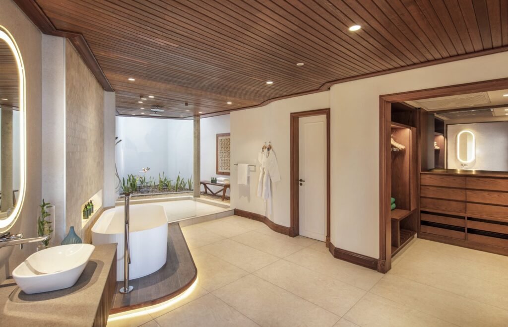 جناح سينيور برادايس عائلي مطل على الشاطئ (غرفتي نوم)