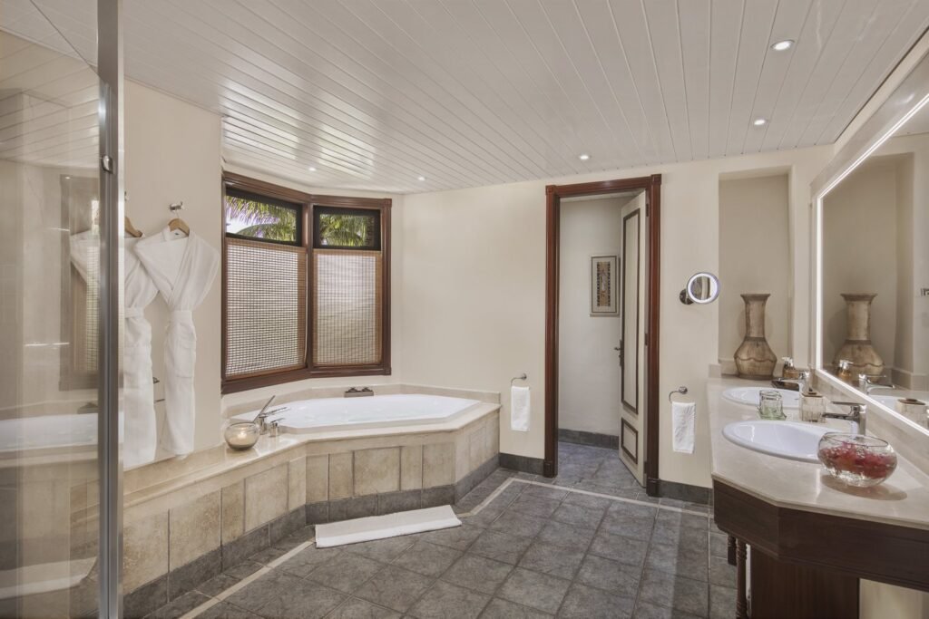 جناح سينيور مطل على الشاطئ