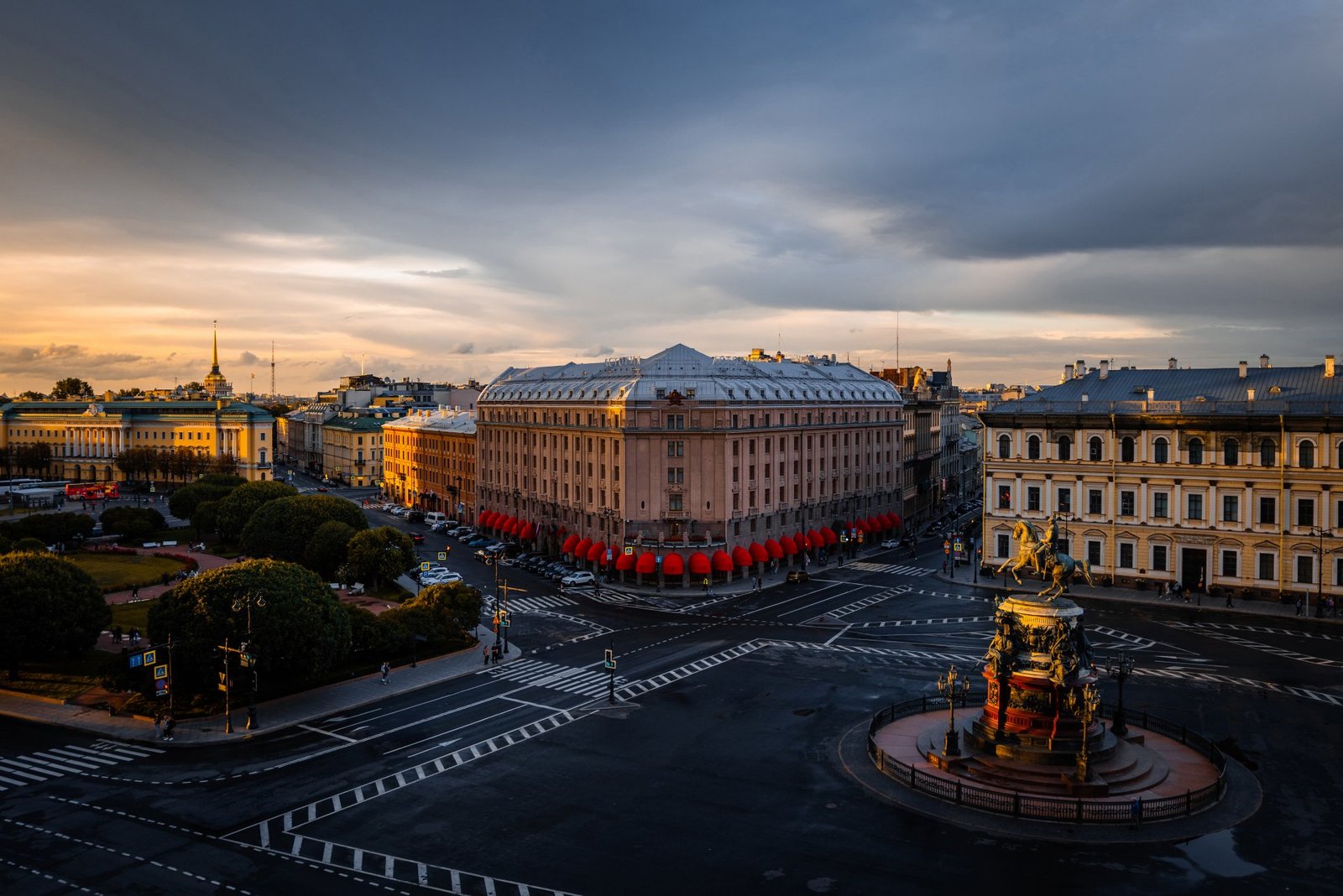 أستوريا سانت بطرسبرغ